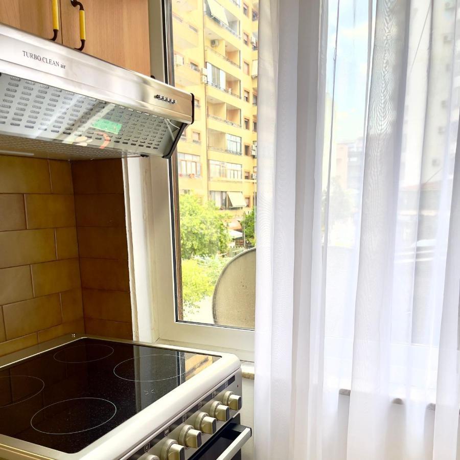 Maris Apartment Tirana Extérieur photo